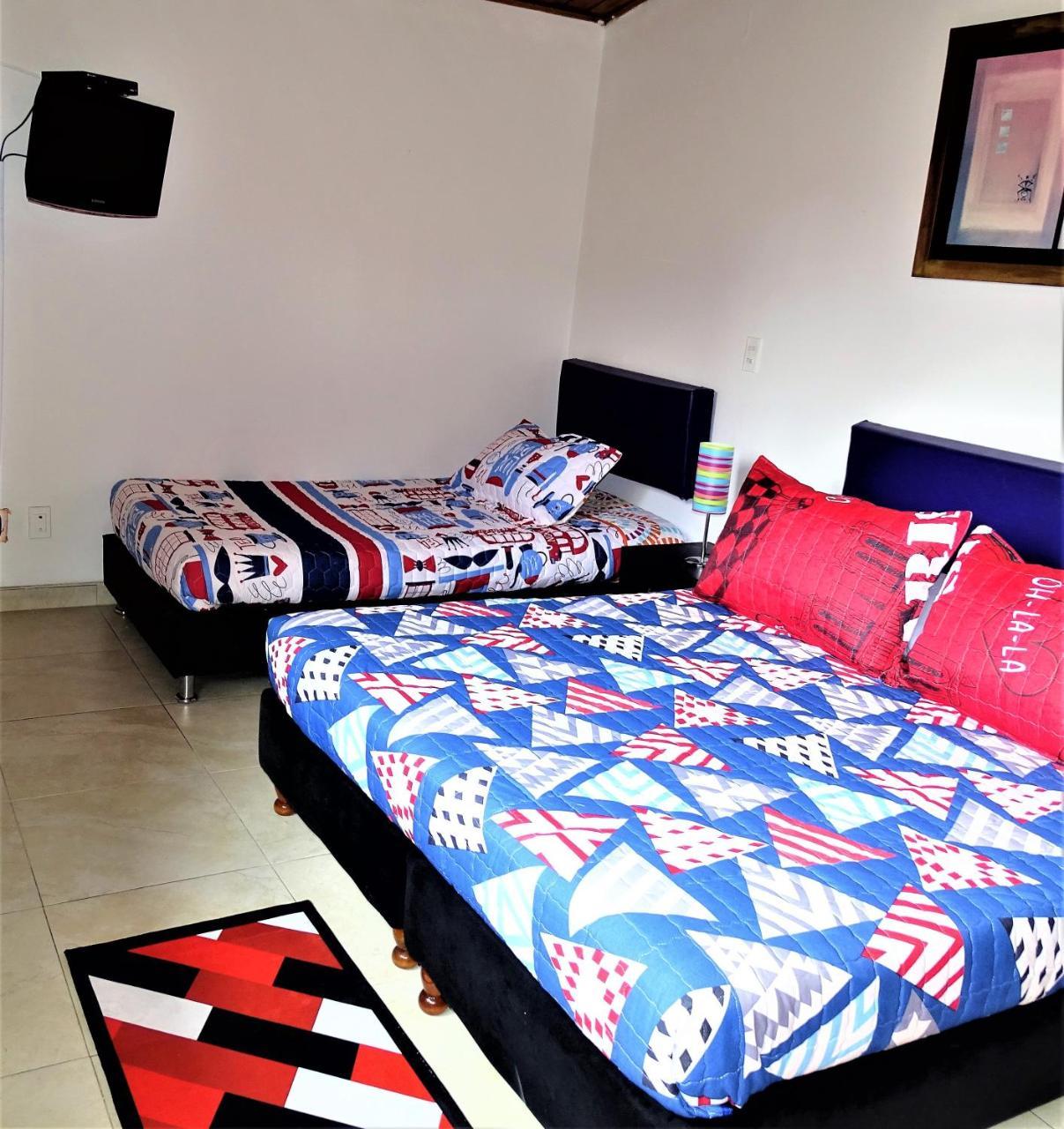 Violeta Park Hostel