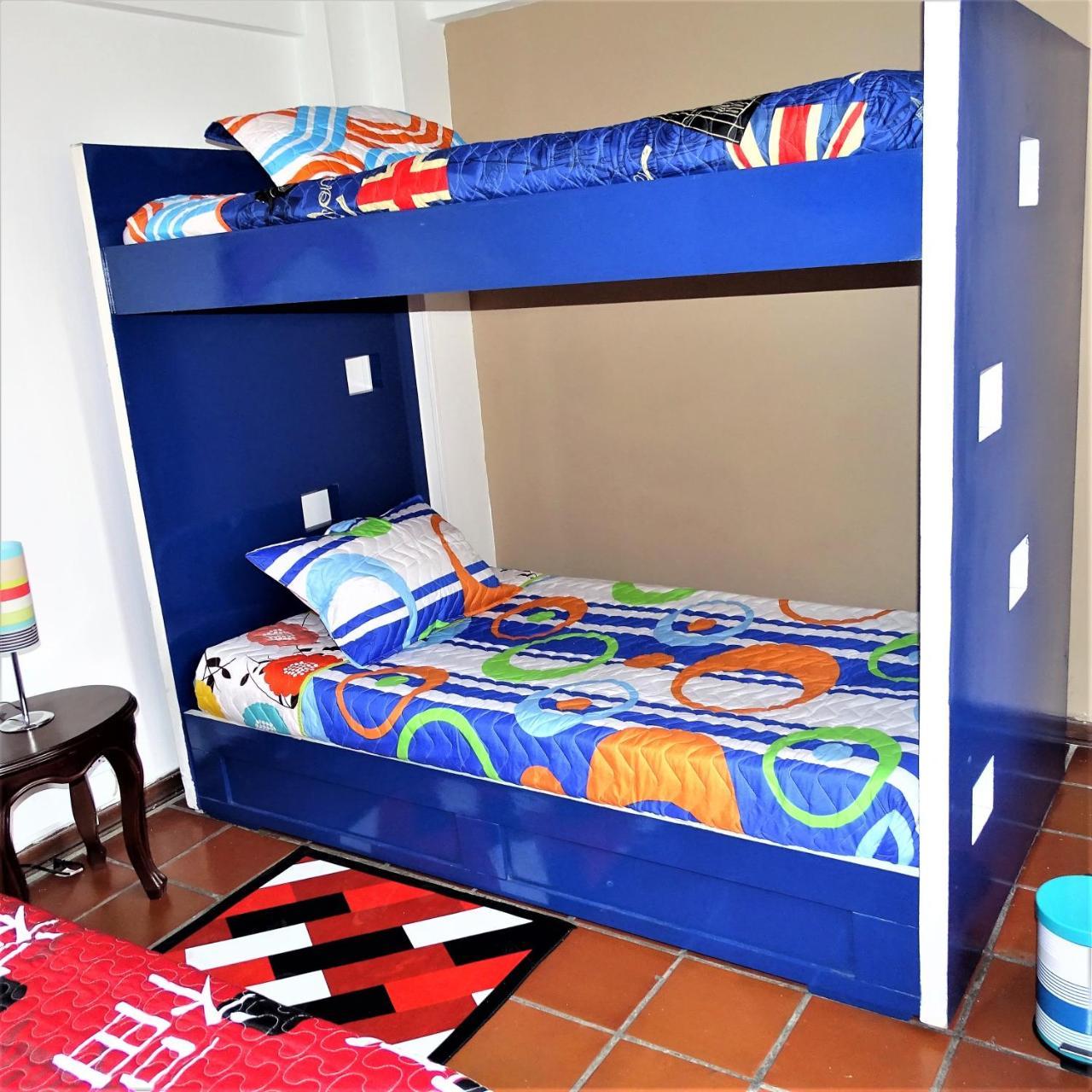 Hostel Violeta Park *