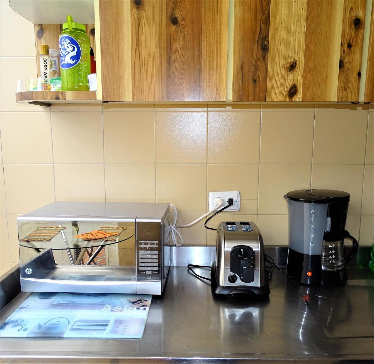 Violeta Park Hostel