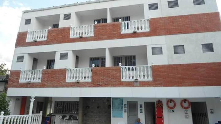 Sara Cambao Hotel *