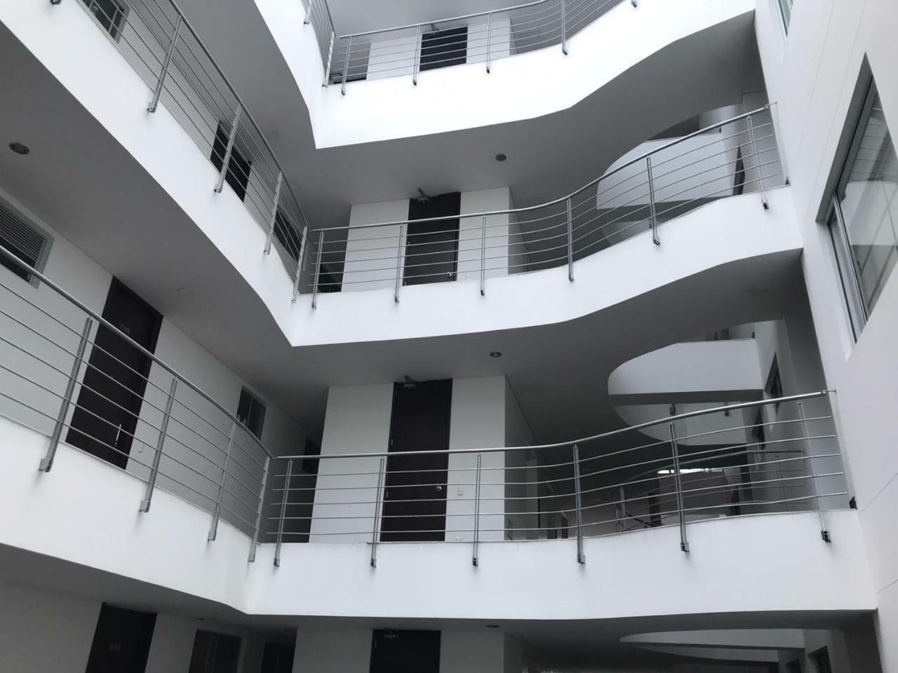 Apartamento Edificio Lumina Calle 100 Con Autopista * Bogota