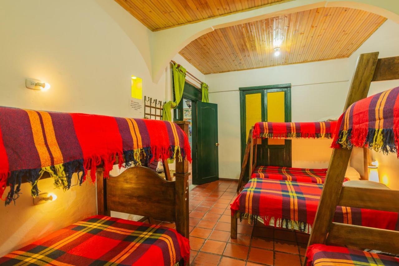 Sue Candelaria Hostel *