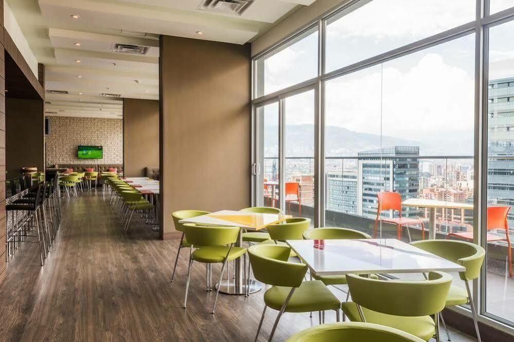 Hampton By Hilton Airport Hotel Bogota