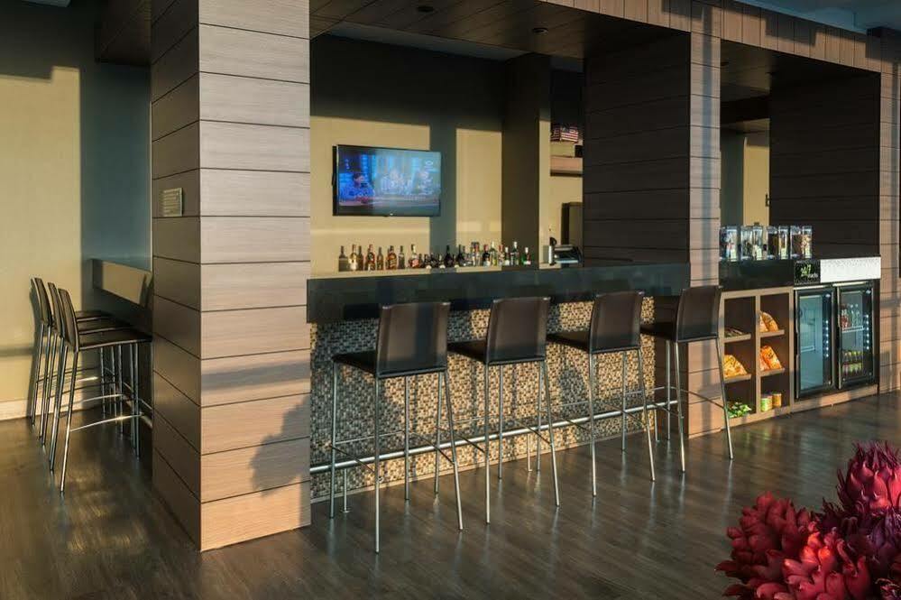Hampton By Hilton Airport Bogota