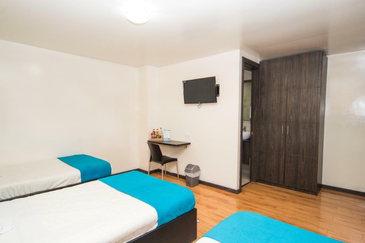 Blue Hotel