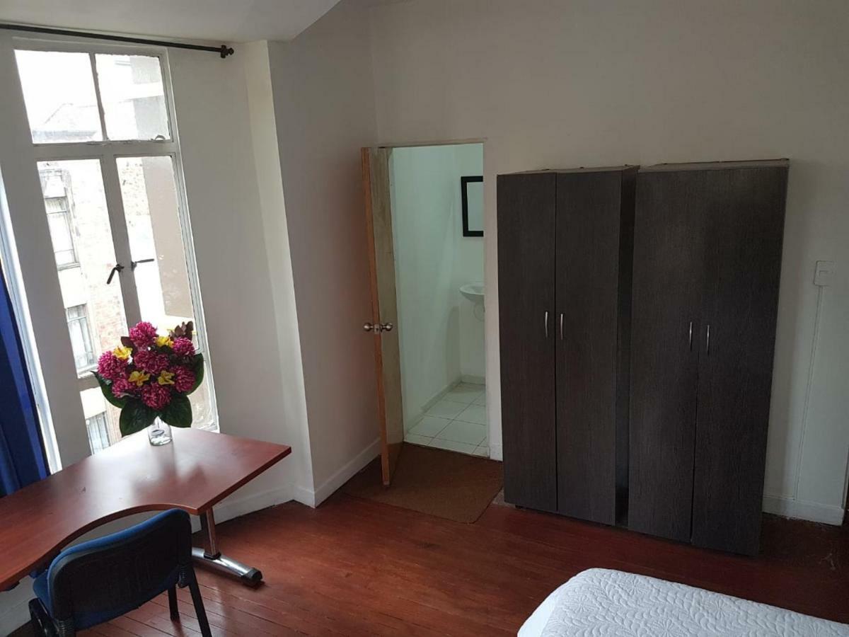 Saint Lazare Hostel