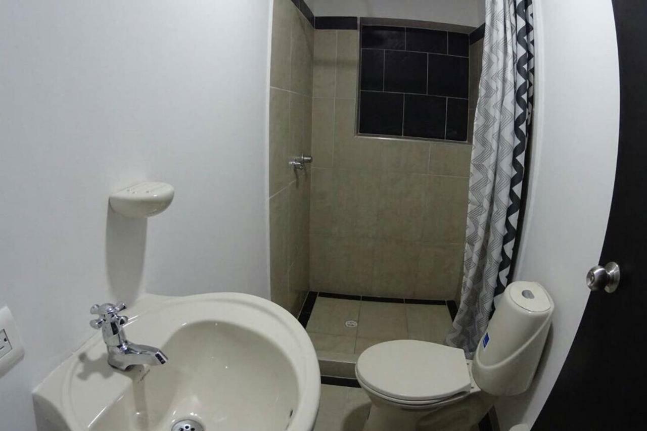 Cosy Great Location Apartment *
