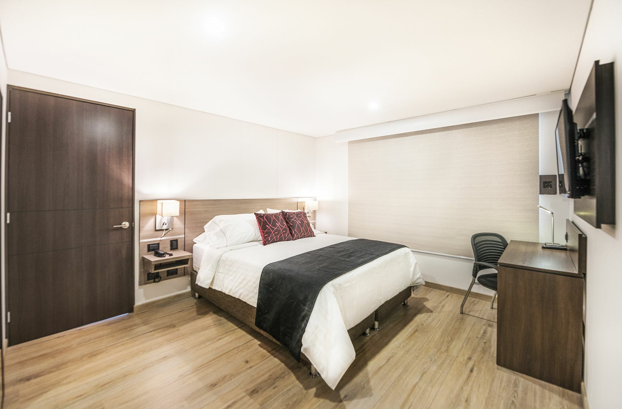 Sm Grand Hotel 4*