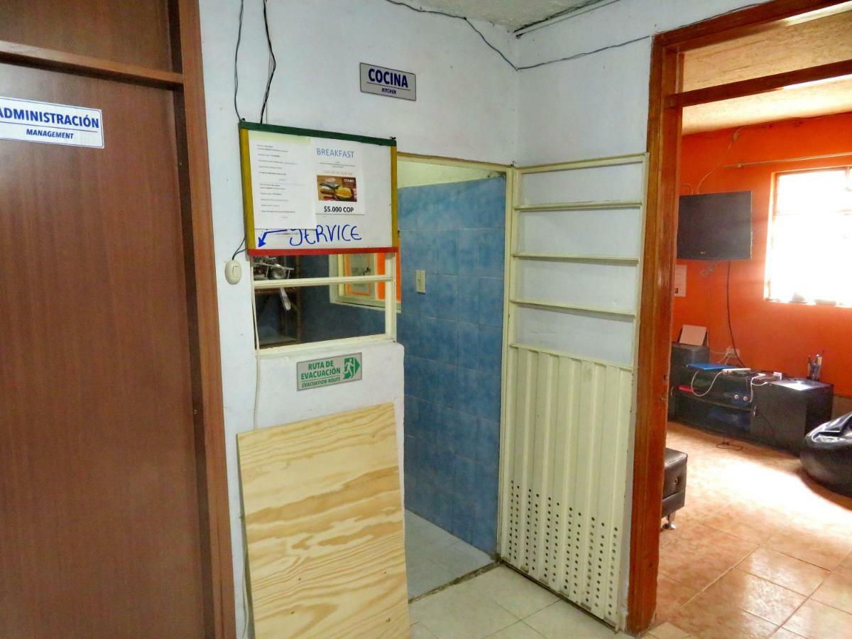 Okar - Airport Hostel Bogota