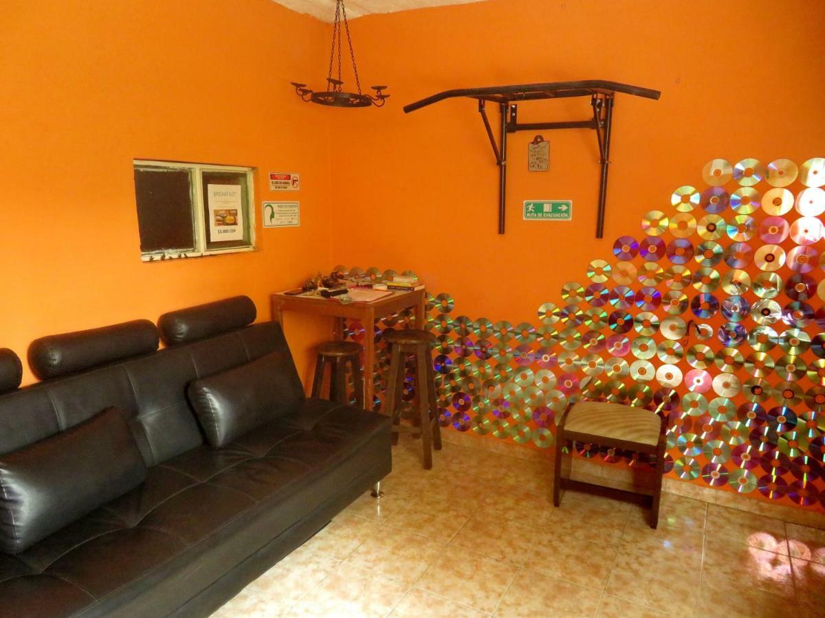 Hostel Okar - Airport *