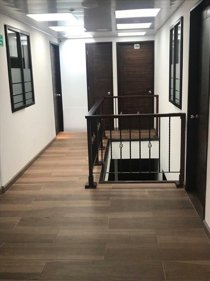 Petite Paris 3*