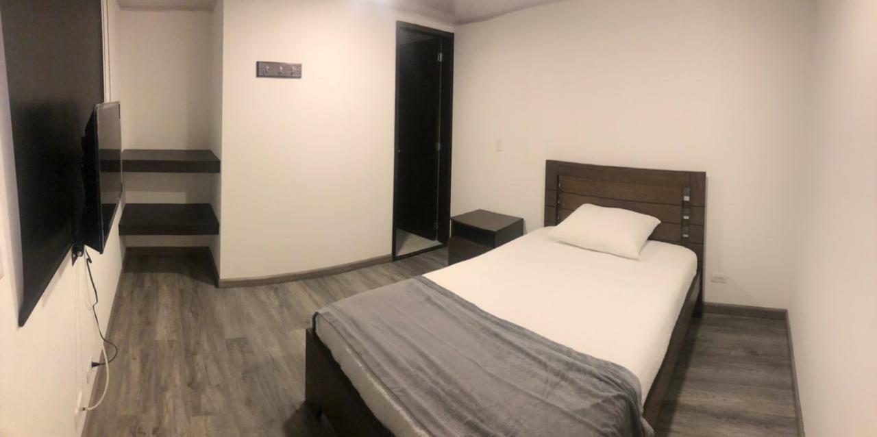 Petite Paris 3*