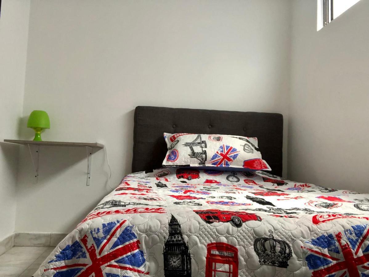 Aloha Albergue