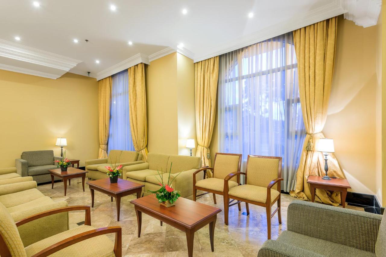 Dann Aparthotel