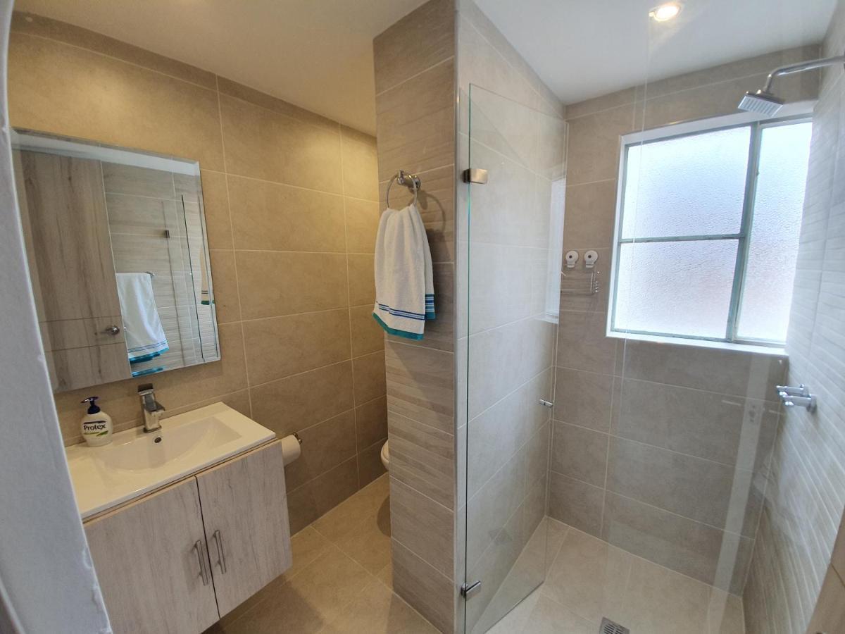 Homy #4 - Corferias, Embassy, Airport, G12, Un, Agora Apartahotel *