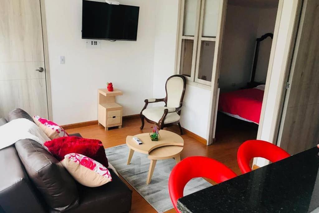 Apartment Homy #5 - Corferias, Embassy, Airport, G12, Un, Agora Bogota