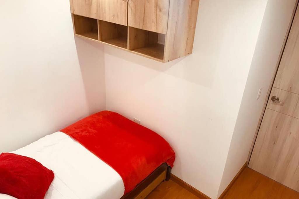 Apartment Homy #5 - Corferias, Embassy, Airport, G12, Un, Agora