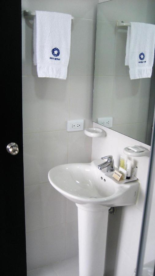 Kalos Meraki Apartasuites Bogota