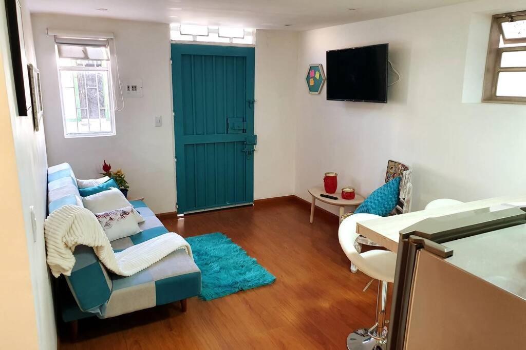 Homy #6 - Corferias, Embassy, Airport, G12, Un, Agora Apartment *