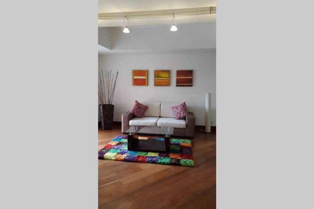 Edificio Parque El Virrey Apartment *