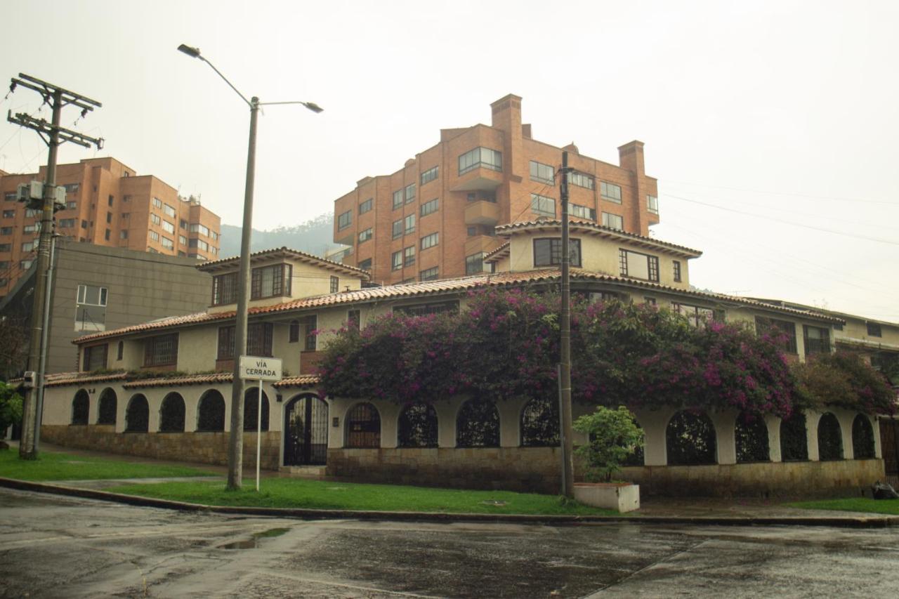 Casa Amarilla Bogota