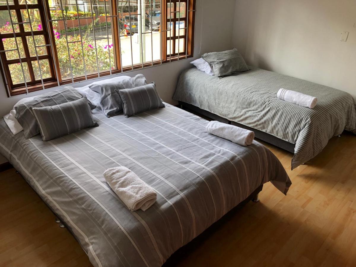 Casa Amarilla Hostel *