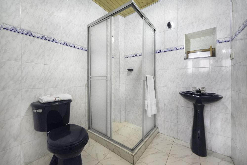 Hotel De Normandia 3*