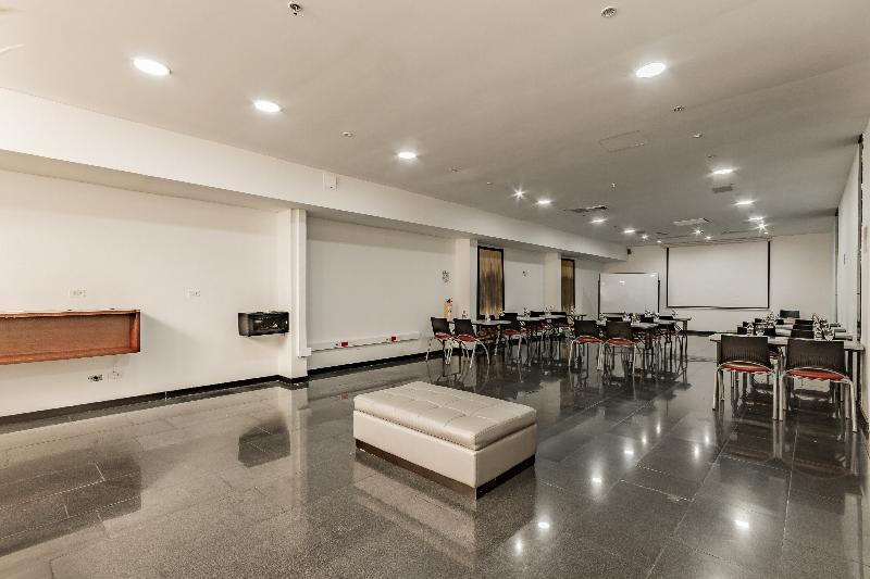 Tryp By Wyndham Usaquen Hotel 4*