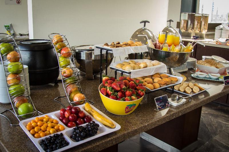 Hotel Tryp By Wyndham Usaquen 4*