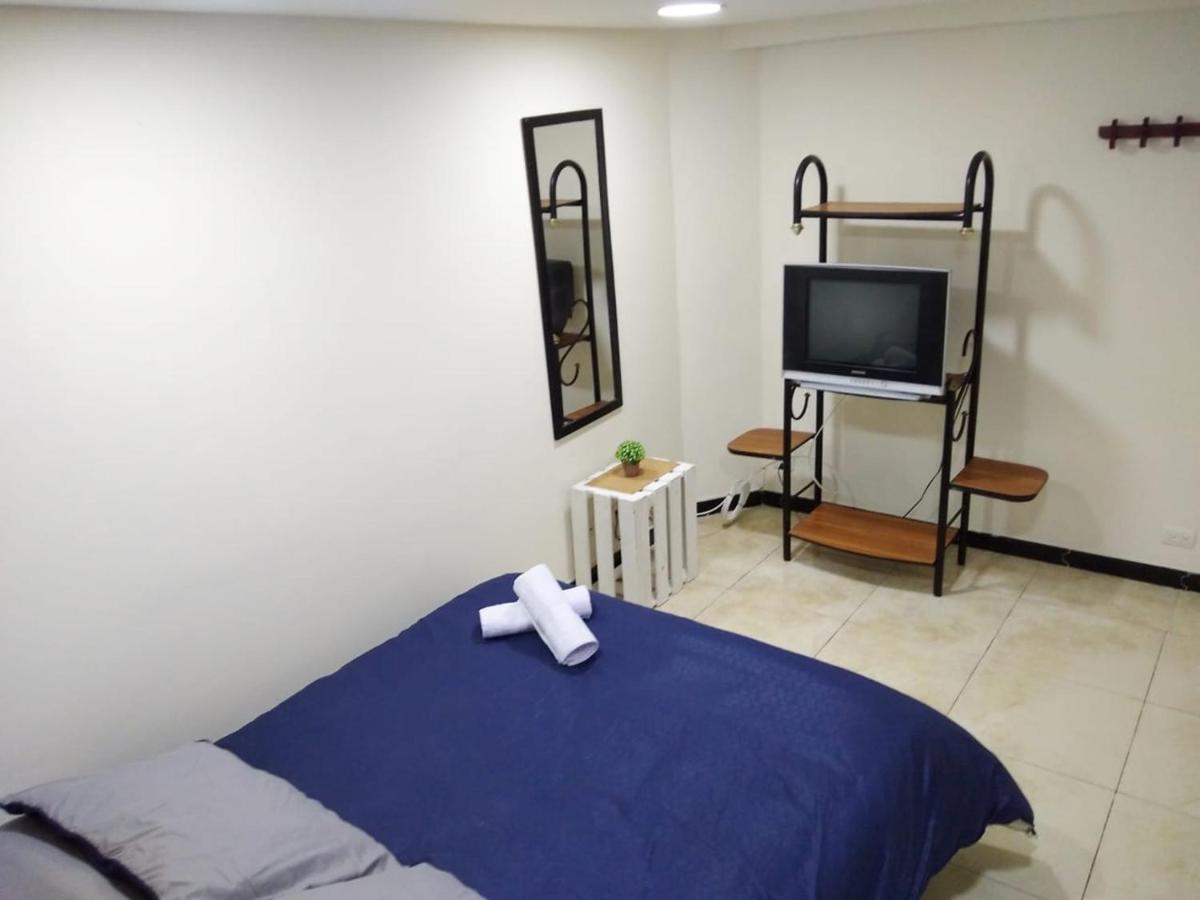 Room's El Dorado Homestay Bogota