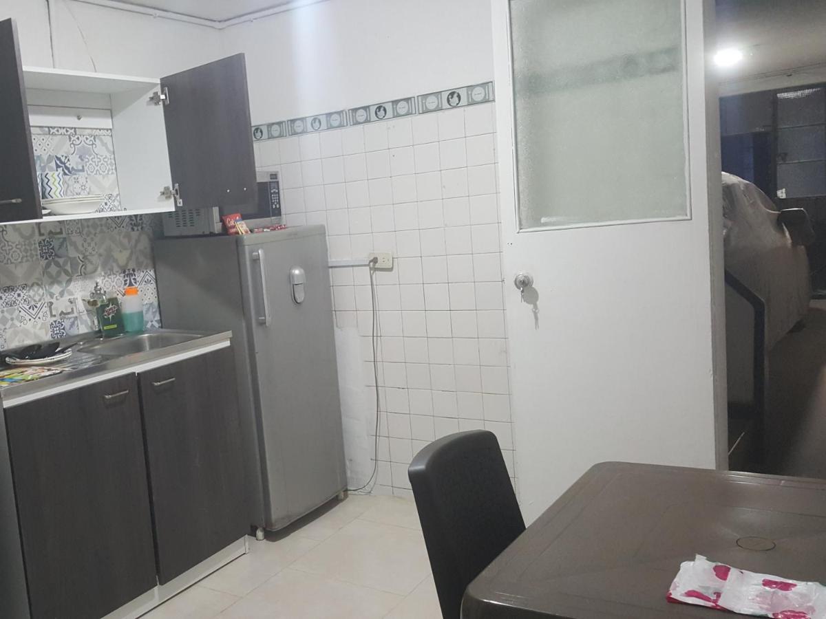 Cerca Al Club Militar Embajada Americana, Corferias 502 Apartamento Bogotá