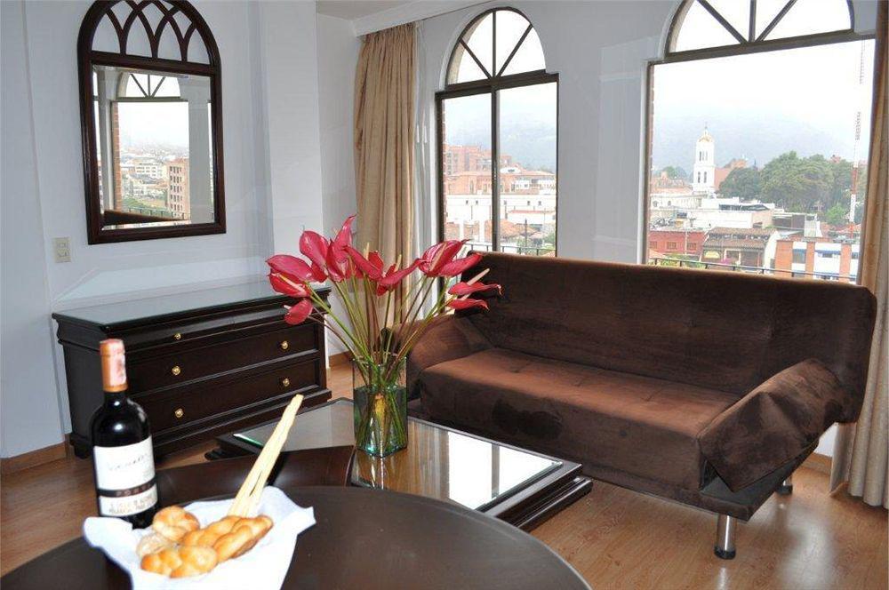 Hill House Usaquen 4*