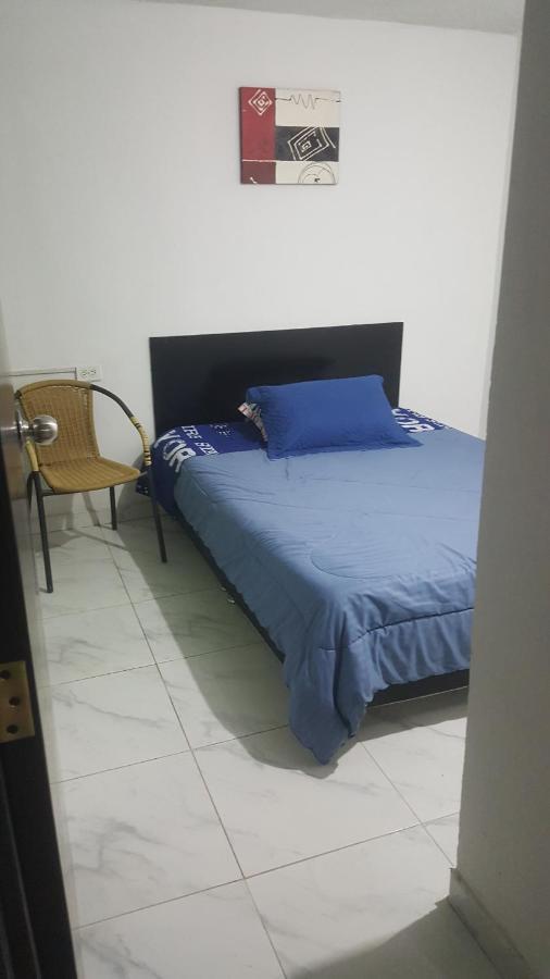 Cerca Al Club Militar Embajada Americana, Corferias 502 Apartamento Bogotá