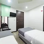 Hotel Expo Hotel Ferial
