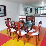 Casa Estacion Modelia, Near To The Airport.