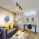 Suites Cabrera 85-12 Apartments