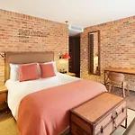 The Artisan D.C. Hotel, Autograph Collection