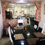 Hostal Villa Gloria
