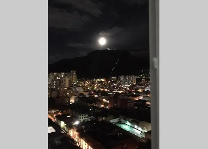 1902 - Increible Apto Con Vista A La Ciudad