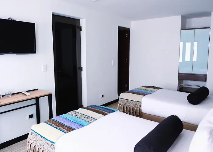 Hotel Dc Feria