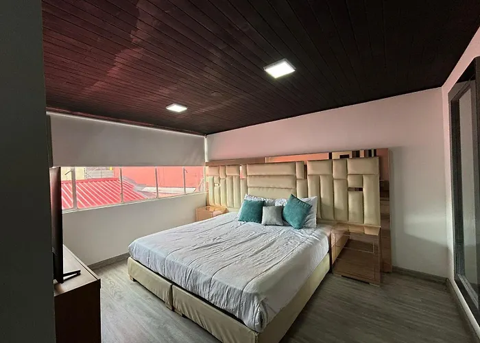 Hotel Capsula Caps Castellana