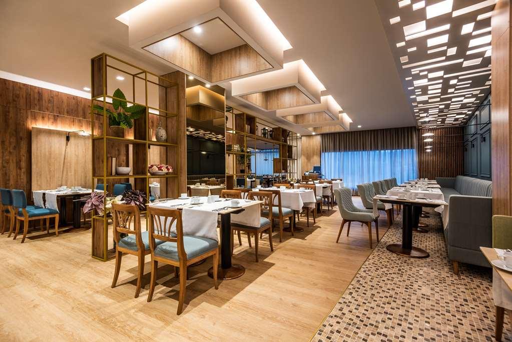 Hotel Nh Collection Royal Wtc