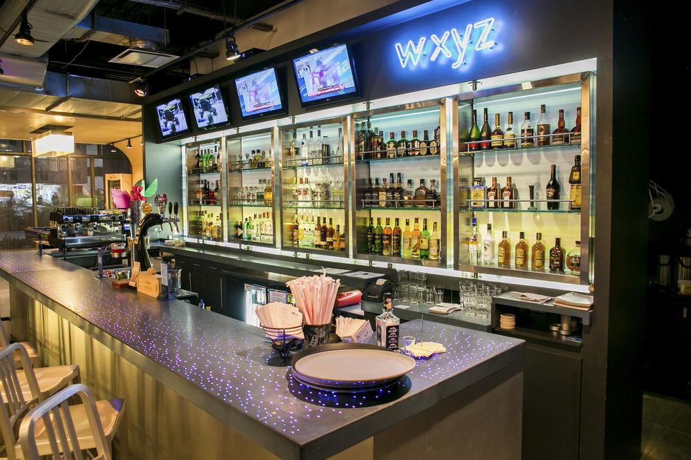 Hotel Aloft Airport 4*