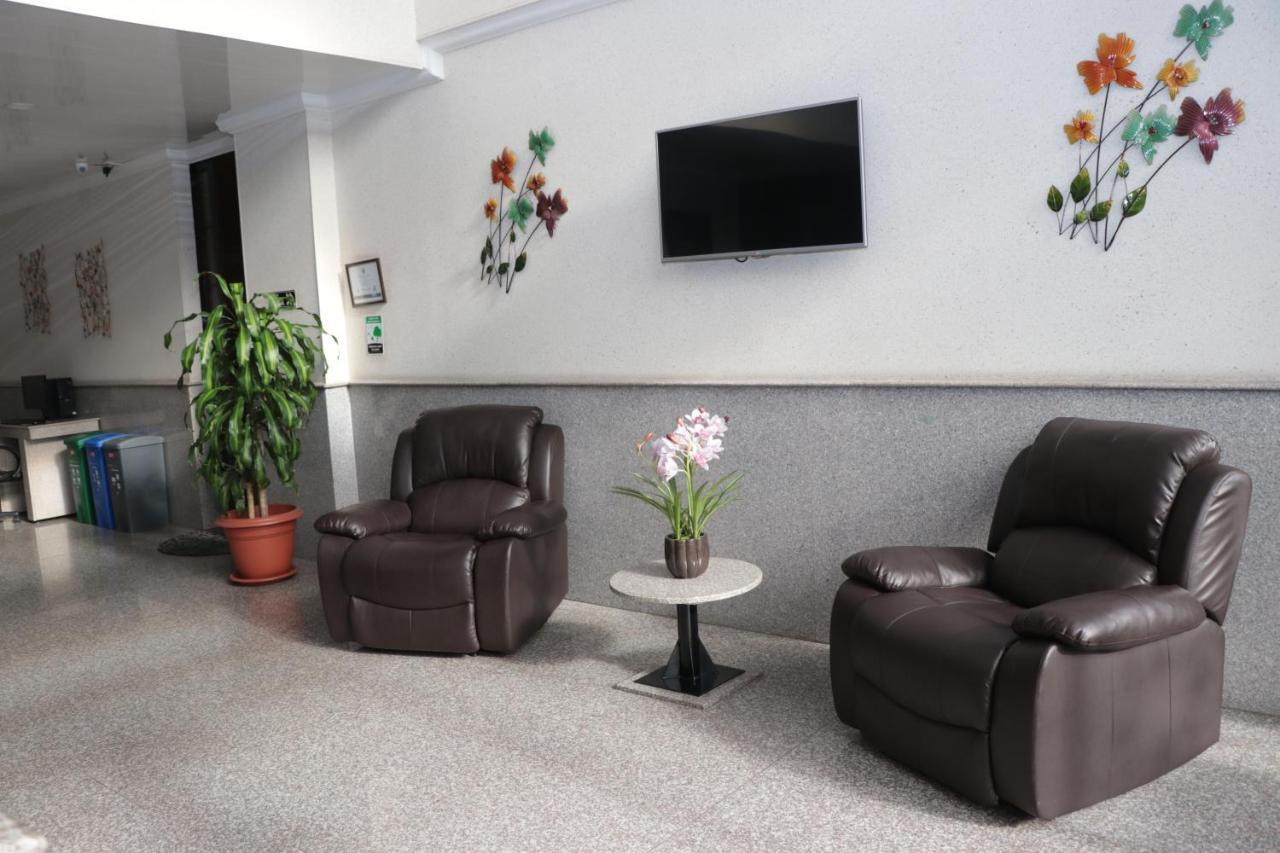 Hotel Santa Barbara Usaquen 3*