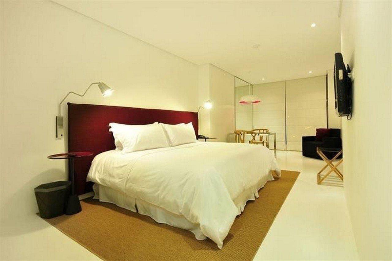 Aparthotel Bosque Alto Apartasuite 4*