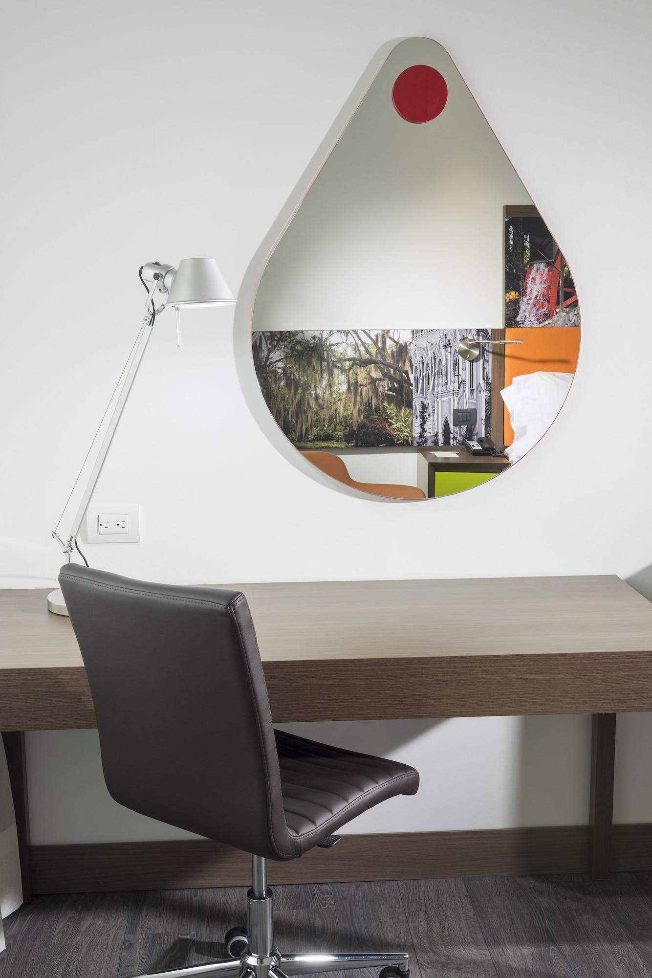 Hotel Hampton By Hilton Usaquen 4*