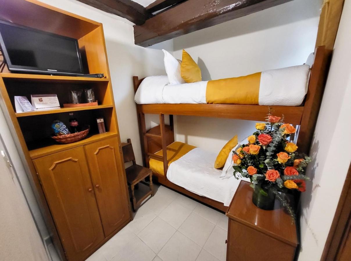 Ambala Colonial Hotel 3*