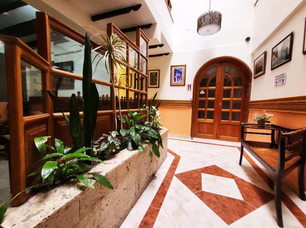 Ambala Colonial Hotel 3*