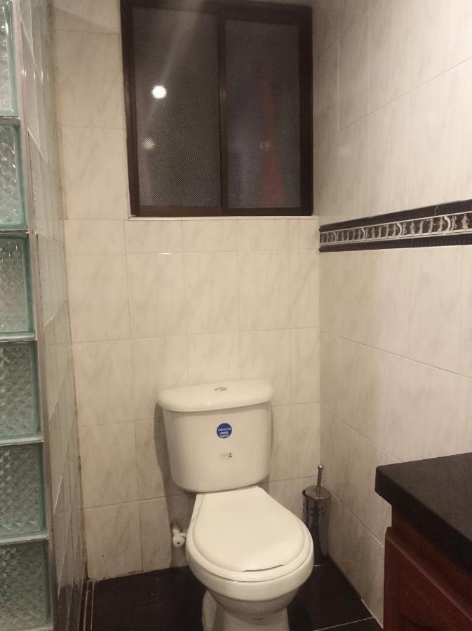 Carrera 13 # 20-56 Apto 202 - Barrio Alameda, Centro Homestay *