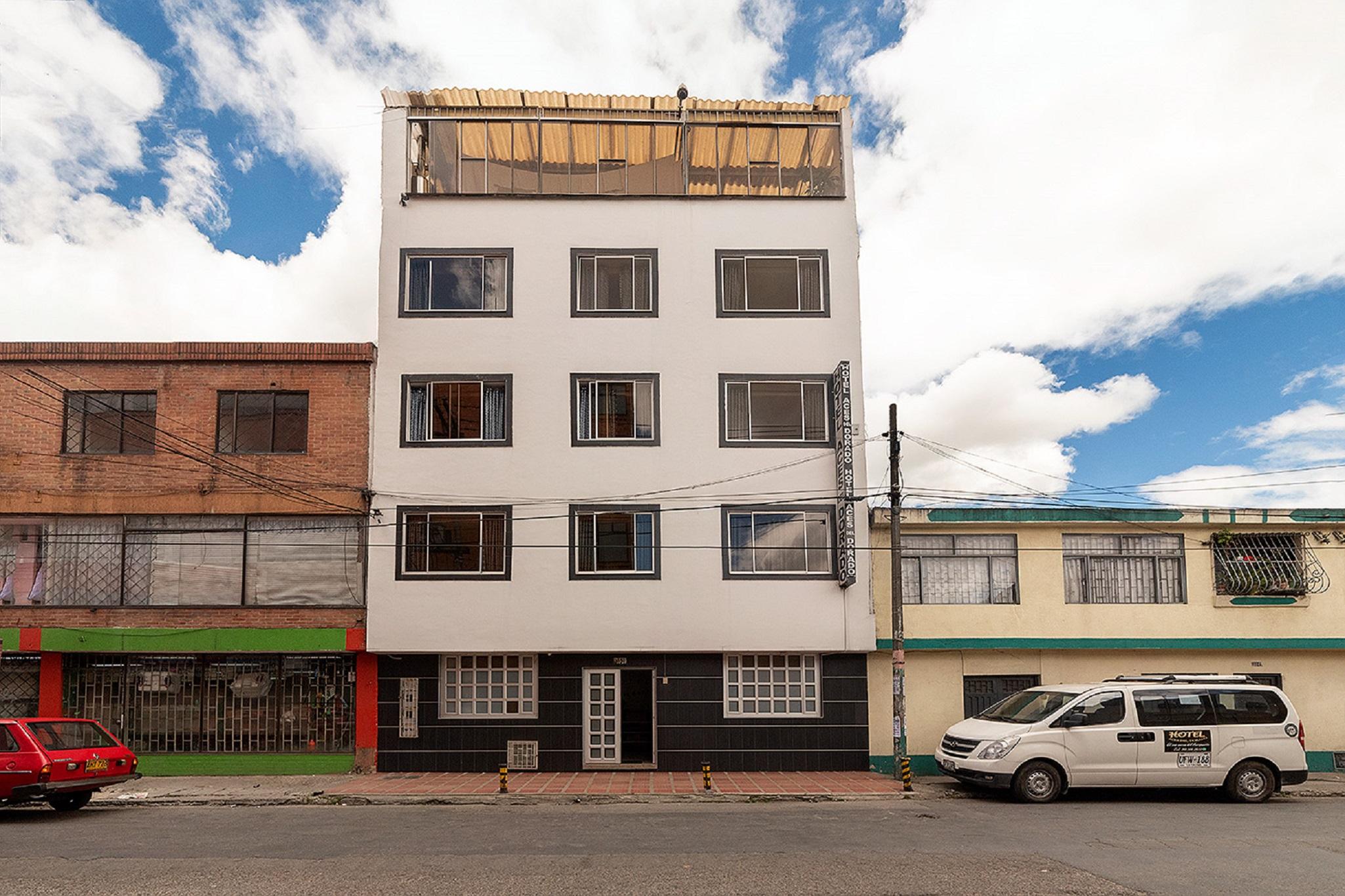 Hotel Dorado 100 Bogota